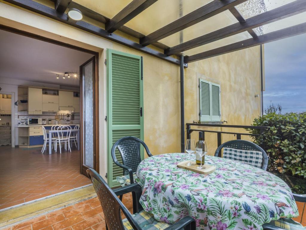 Balkón nebo terasa v ubytování Apartment Corbezzolo by Interhome
