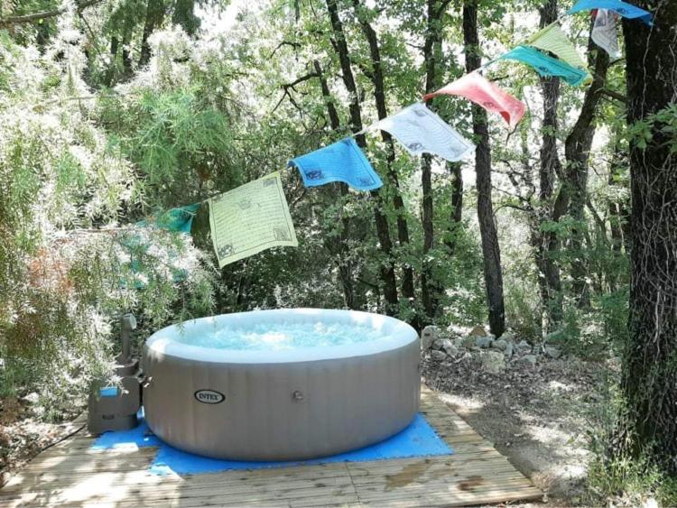 Fotografie z fotogalerie ubytování Tipizen v destinaci Trans-en-Provence