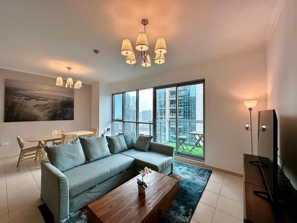 Lux BnB I The Residences I Sky Line Views, Dubai (updated prices 2026)