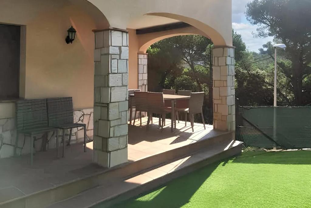 Vonkajšia záhrada v ubytovaní Luxury villa in Calonge with pool