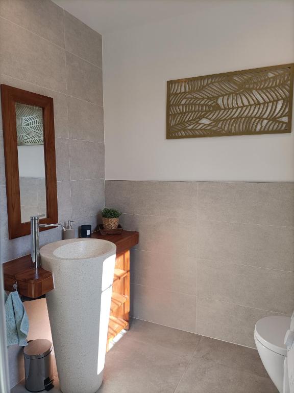 Fotografie z fotogalerie ubytování Douce Provence Magnifique appartement neuf avec jardin proche du centre ville v destinaci Vaison-la-Romaine