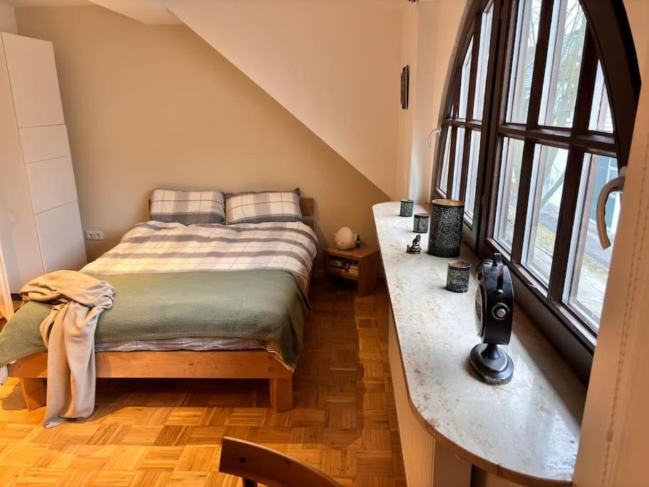 Postel nebo postele na pokoji v ubytování Ruhig & Gemütlich Nahe Frankfurt