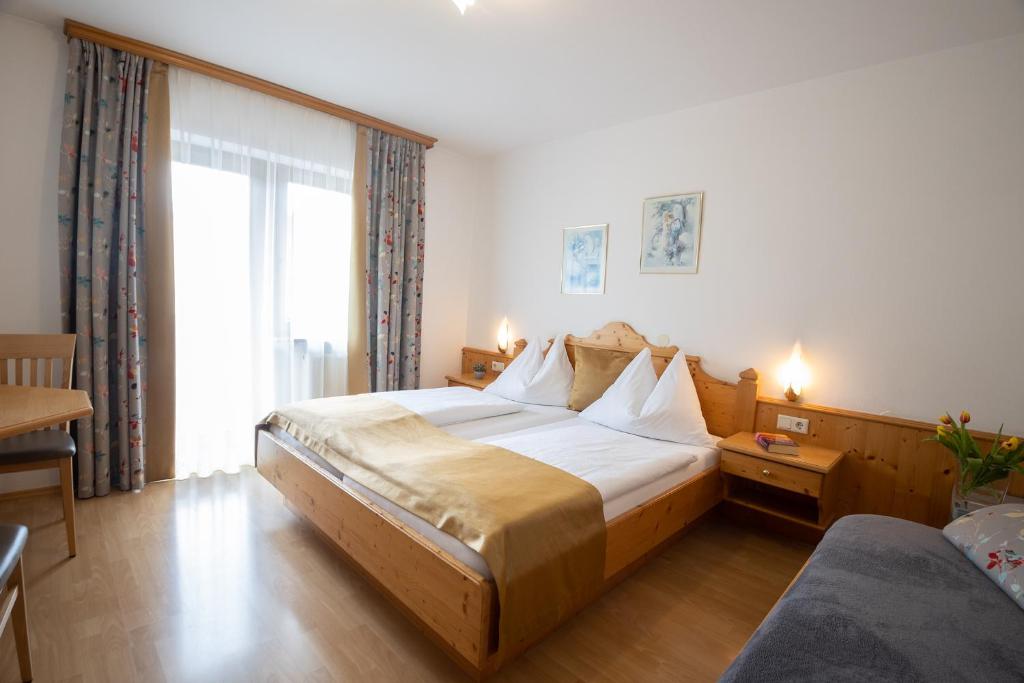 Postel nebo postele na pokoji v ubytování Ferienhaus Helmuth Oberreiter