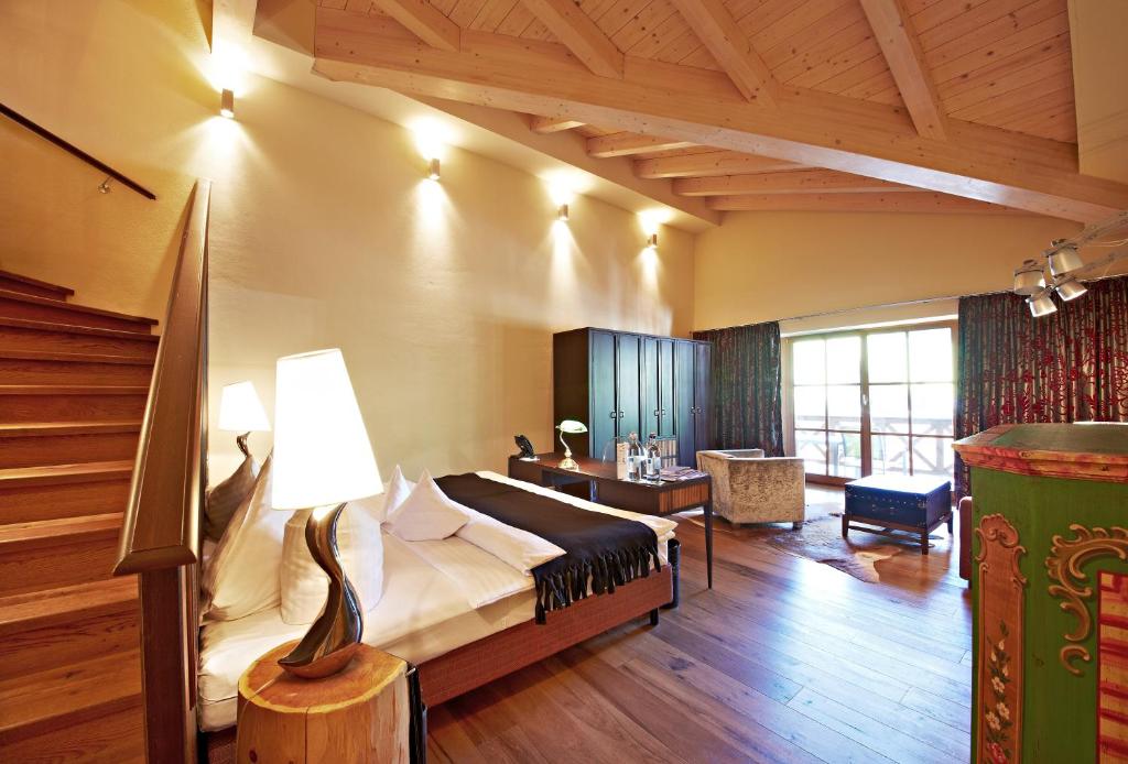 Hotel Alpine Palace - 11