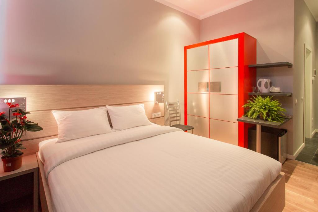 UNO Design Hotel - Classic Room With Double Bed Or Twin Beds