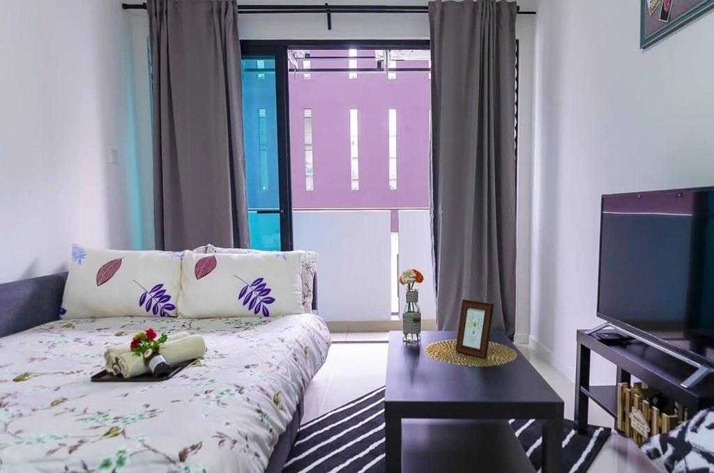 A Chic & Cozy Suasana JB Suite with Balcony, Johor Bahru (updated ...