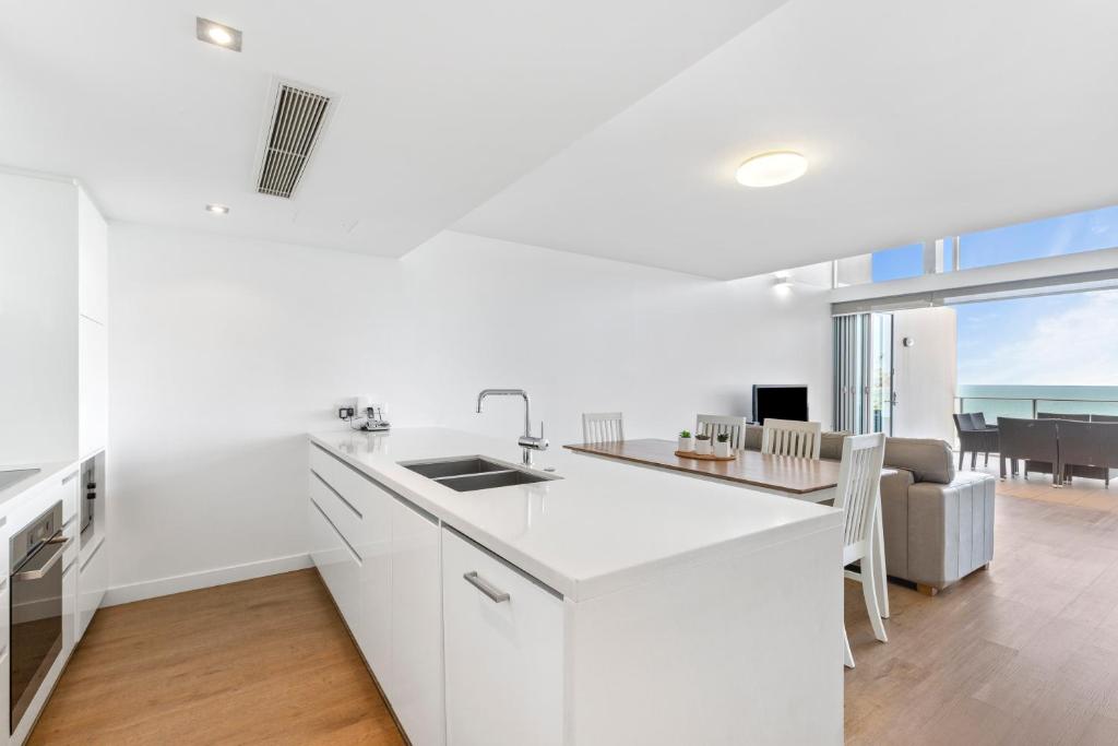 Echelon Apartments Yeppoon - Apartamento De Tres Dormitorios Con Vista Al Mar