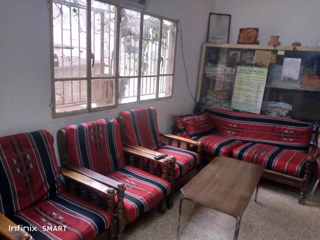 Al Amawi Hostel - Housity