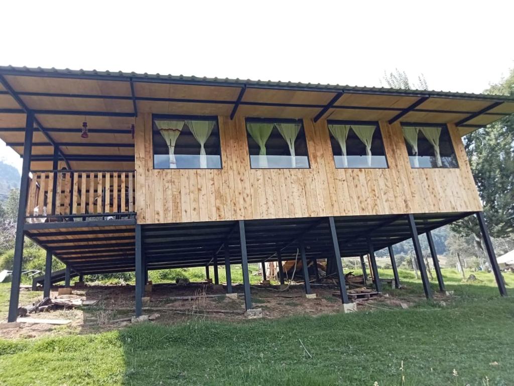 Budova, kde se prázdninový dům nachází
