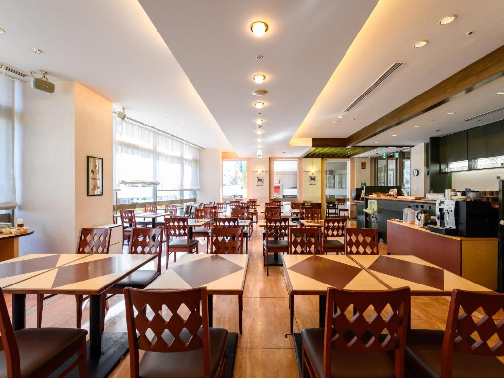 Restaurace v ubytování Hotel Green Park Tsu