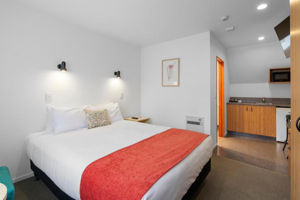 Kuchyň nebo kuchyňský kout v ubytování Bella Vista Motel & Apartments Christchurch