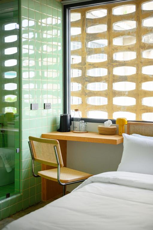 Stupid Stay - Resim 13