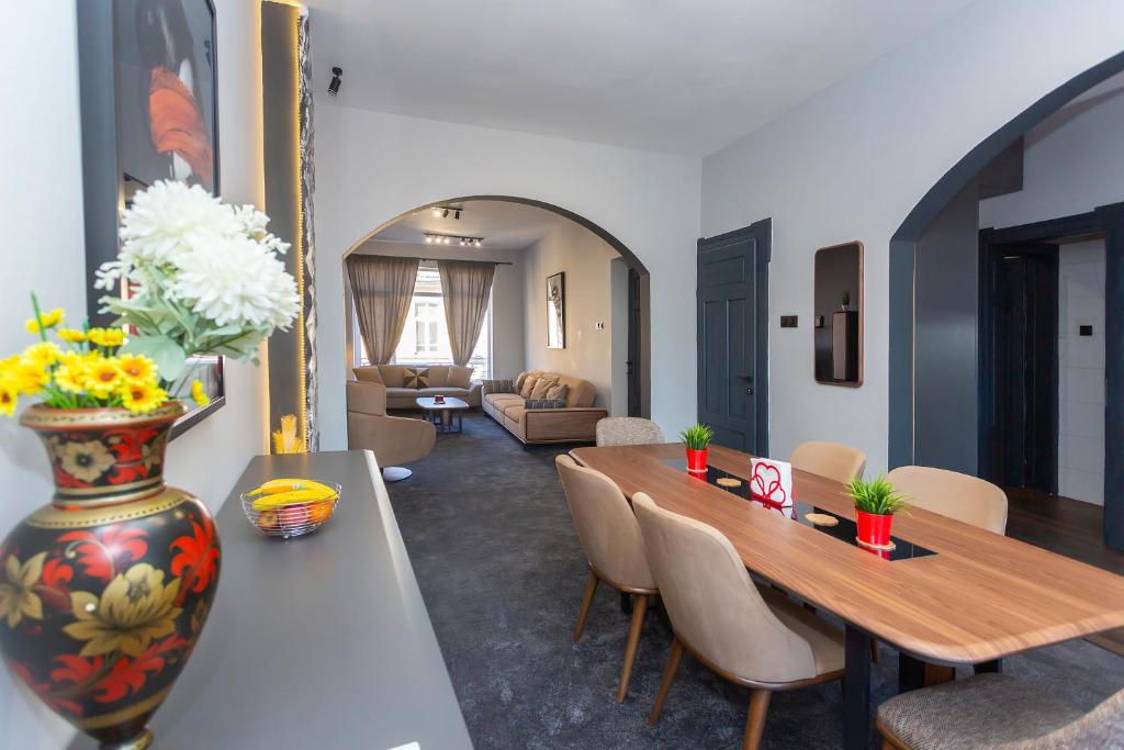 Posezení v ubytování Urban Elegance Apartment