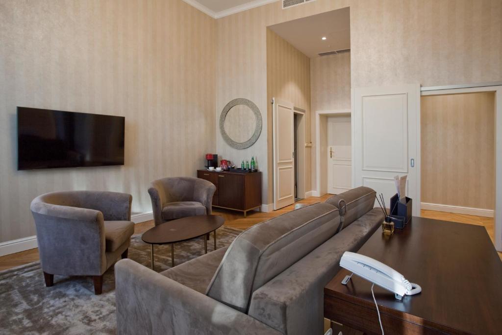 Tiffi Old Town Hotel - Resim 39