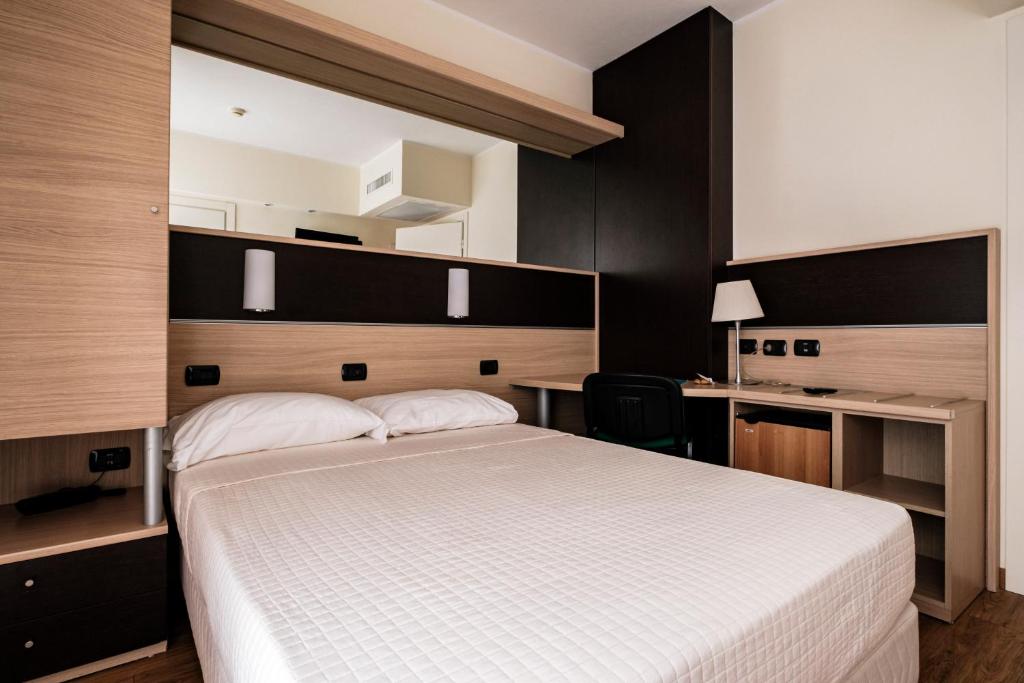 Augustus Hotel Riccione - Resim 24