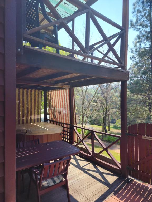 Redgum Hill Country Retreat - Chalet