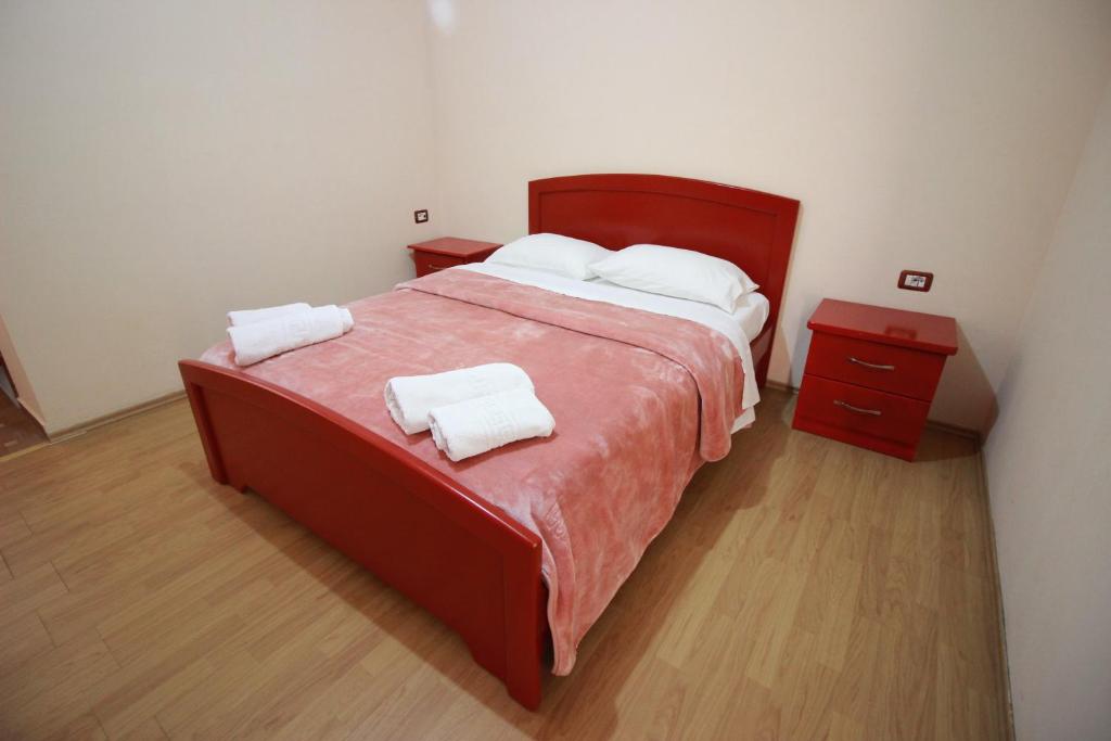 Postel nebo postele na pokoji v ubytování HOTEL RESTORANT VIKTORIA
