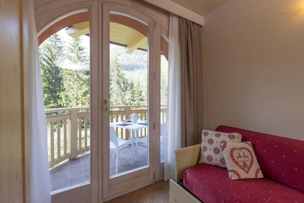 Residence Club Ponte Di Legno - Three-Bedroom Apartment