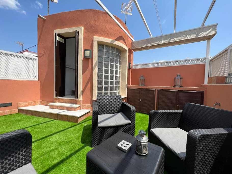 Casa Sol. Casa con garaje.