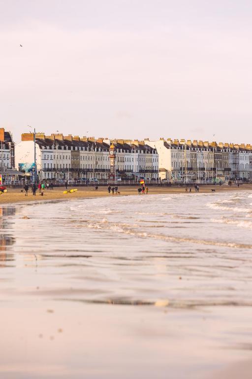 Фотография из галереи Beachside Gallery Flat Weymouth в Уэймуте