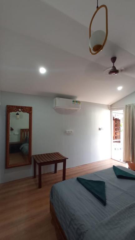 COCO CABANA - Deluxe Double Room With Balcony