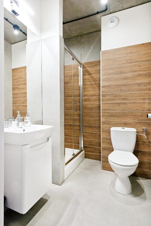 SHED Living Kraków - Double Room With Private Bathroom