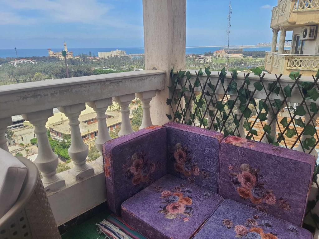 Sea and Montaza Palace view 2 bedrooms apartment alexandria,2 full bathrooms, with 2 AC and 1 Stand Fan, free wifi , available all year days with 3 heavy blankets - 19