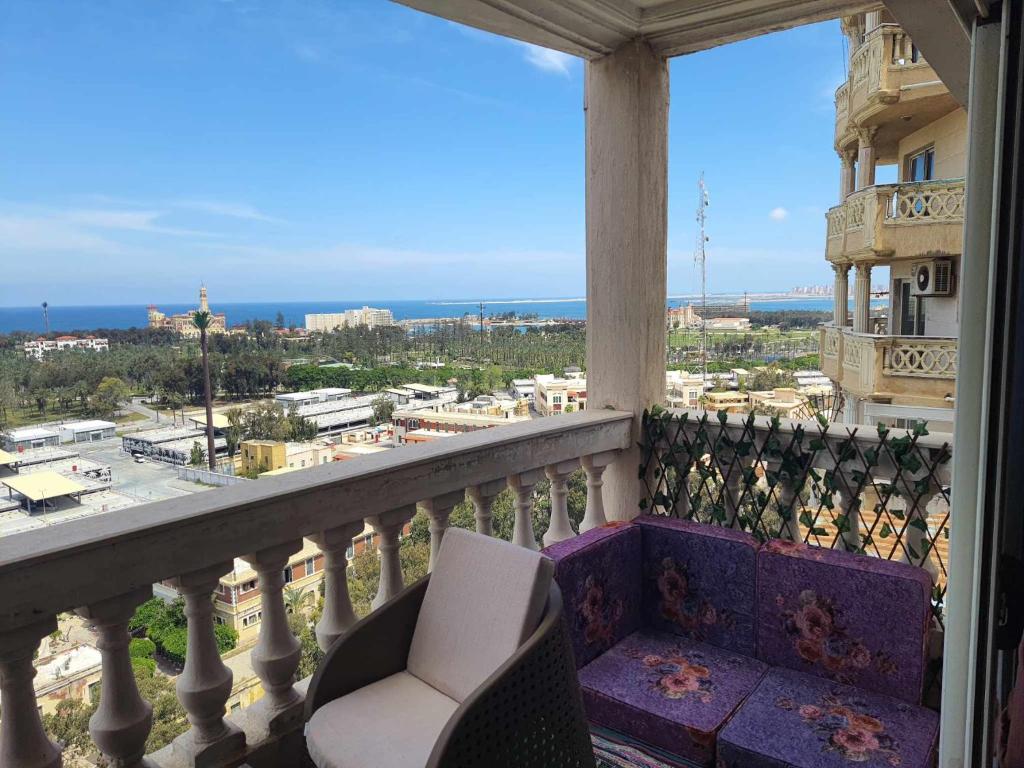 Sea and Montaza Palace view 2 bedrooms apartment alexandria,2 full bathrooms, with 2 AC and 1 Stand Fan, free wifi , available all year days with 3 heavy blankets - 17