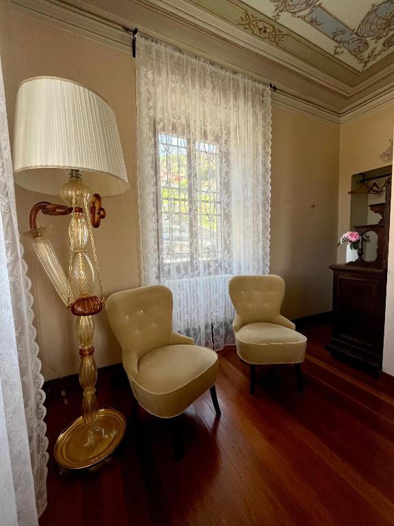 Część wypoczynkowa w obiekcie Villa il Maiale Bianco Bed & Breakfast