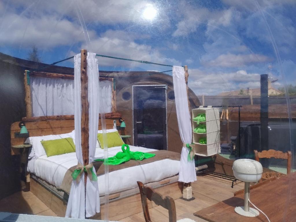Balkón nebo terasa v ubytování COSMOVEROS - Hotel Burbuja