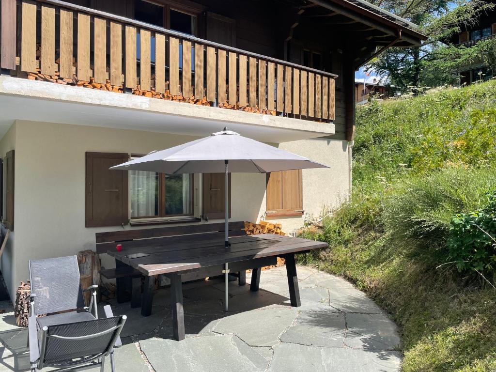 Balkón nebo terasa v ubytování Chalet Claire