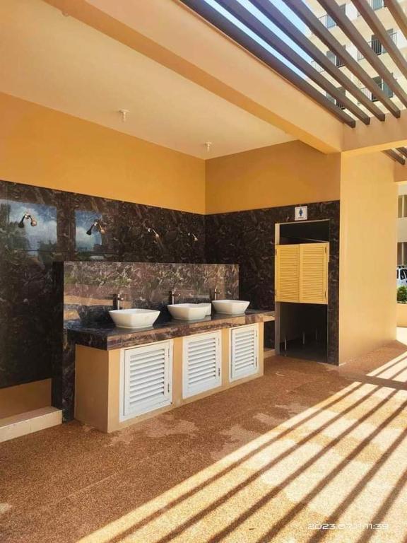 Posezení v ubytování Condo in Lapu-Lapu wd 3 Pools free wifi&Netflix