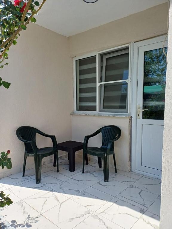 Balkón nebo terasa v ubytování Olive House