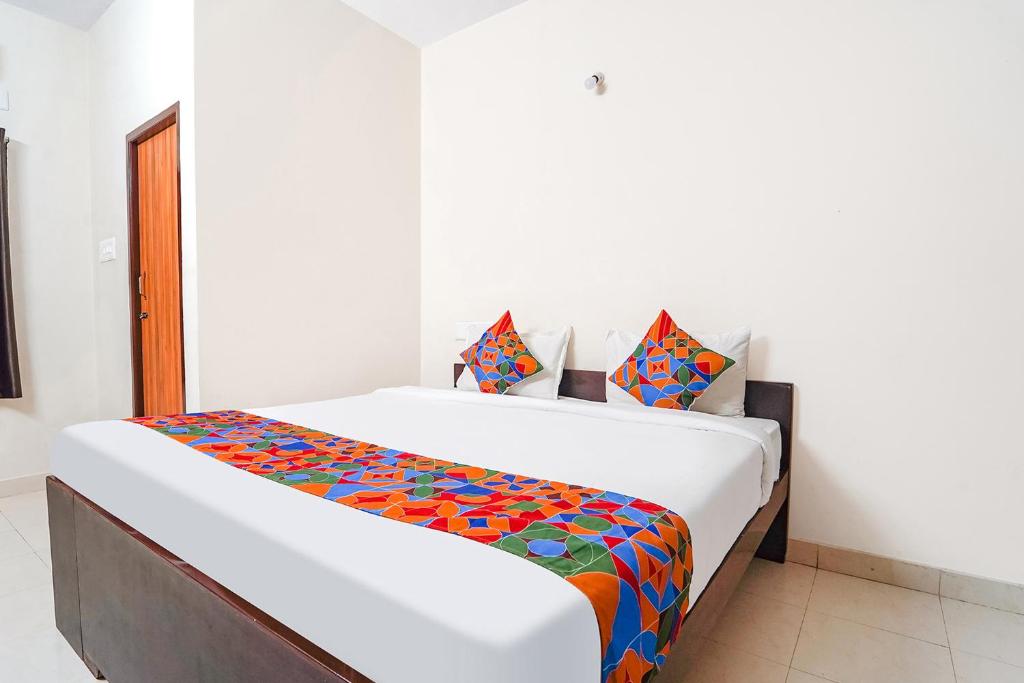 Postel nebo postele na pokoji v ubytování FabExpress Epic Residency - Nr SRM University, Ramapuram