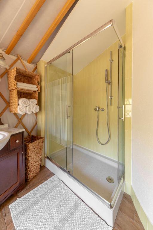 Koupelna v ubytování L.stile Glamping
