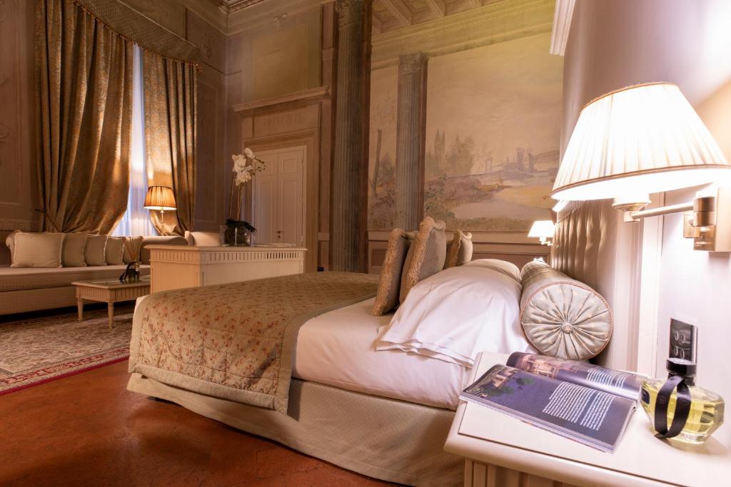 Palazzo Guicciardini - Resim 16