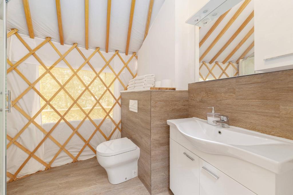 Koupelna v ubytování L.stile Glamping