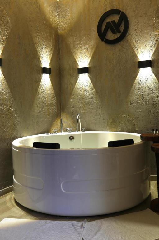 AYDOĞDU SUİT OTEL - King Suite Con Baño De Spa