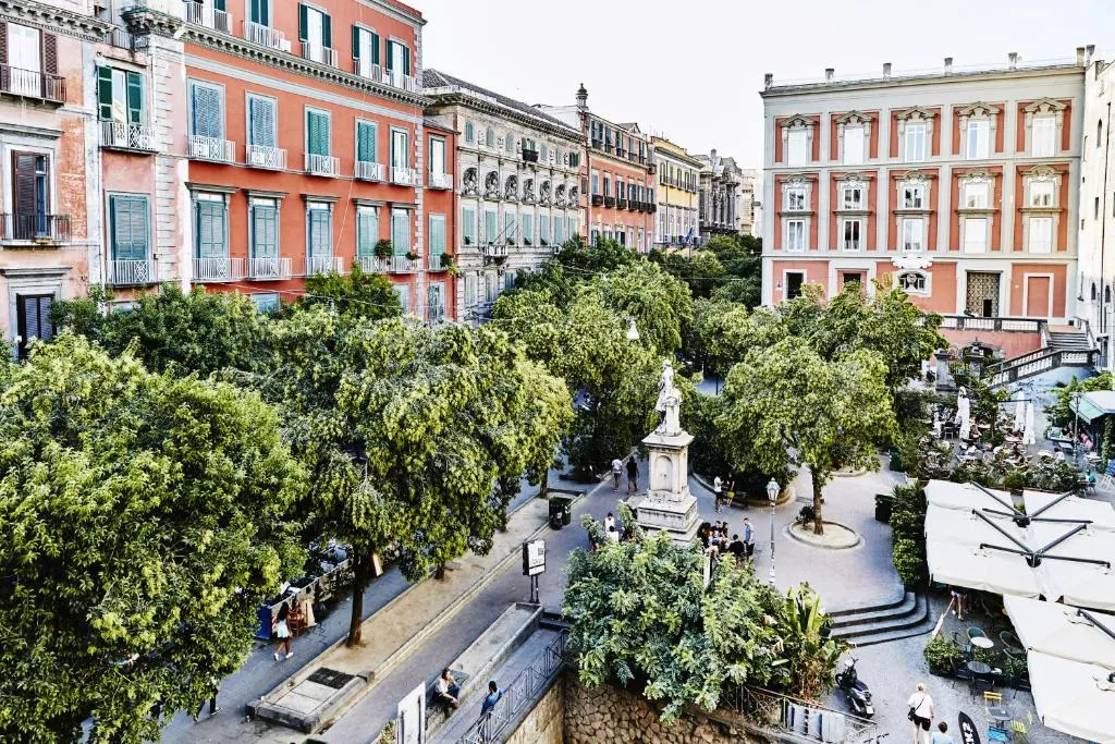B&B Neapolis Bellini, Napoli, Italia