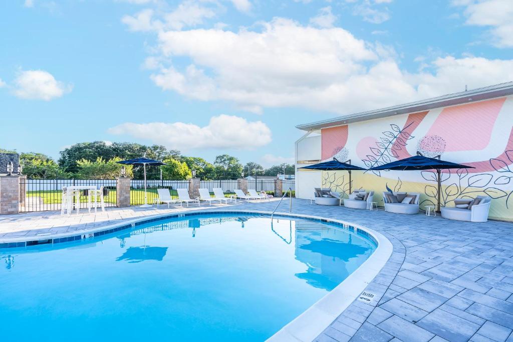 Bazén v ubytování The Bentley Hotel Southampton nebo v jeho okolí