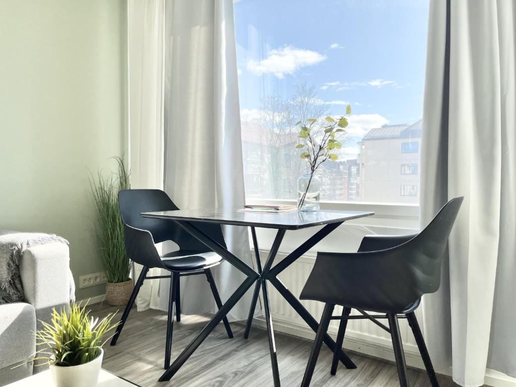 Ruang duduk di Tammer Huoneistot - City Suite 1 - Sauna, Balcony & Free parking