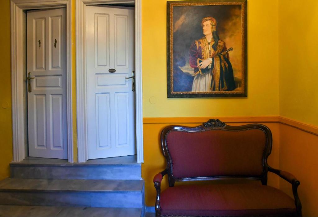 Byron Traditional Hotel - Resim 11