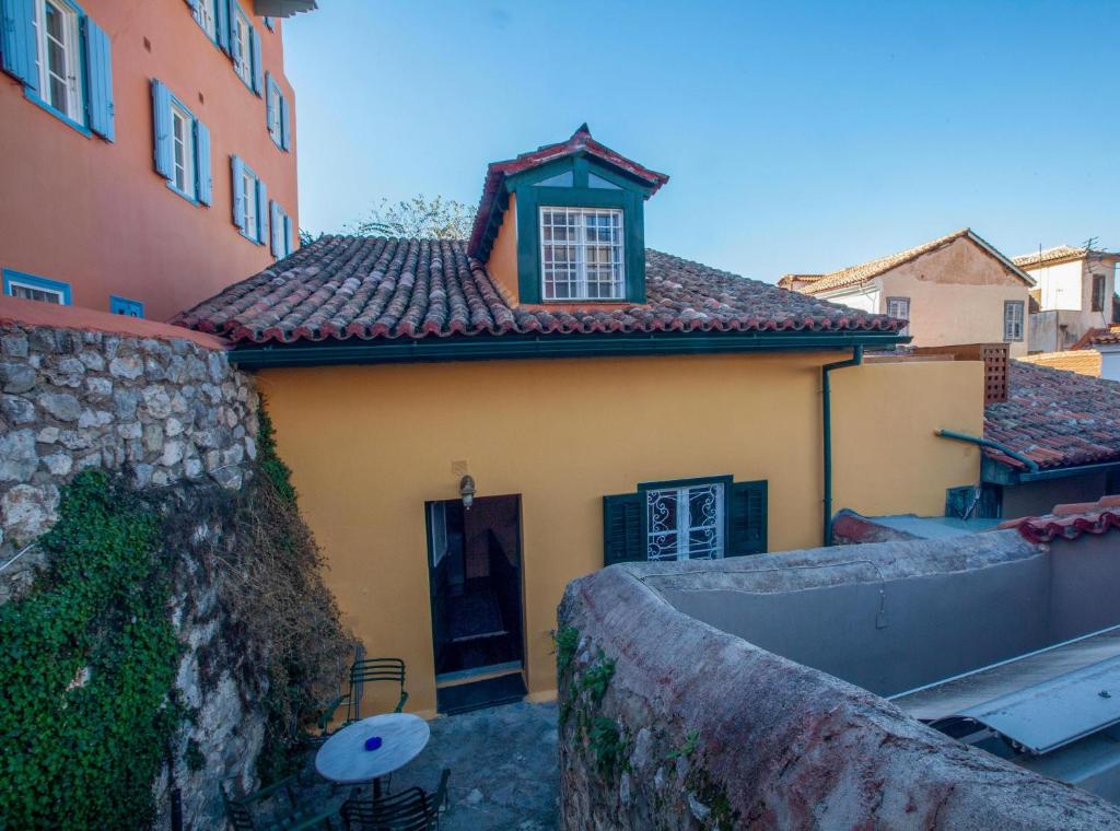 Byron Traditional Hotel - Resim 20