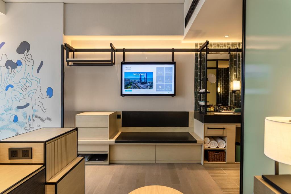 TV a/nebo společenská místnost v ubytování Artyzen Habitat Hengqin Zhuhai