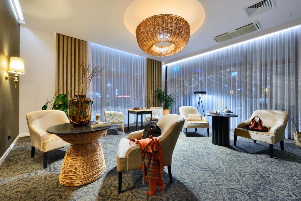 Arche Hotel Pulawska Residence Warszawa - Resim 1