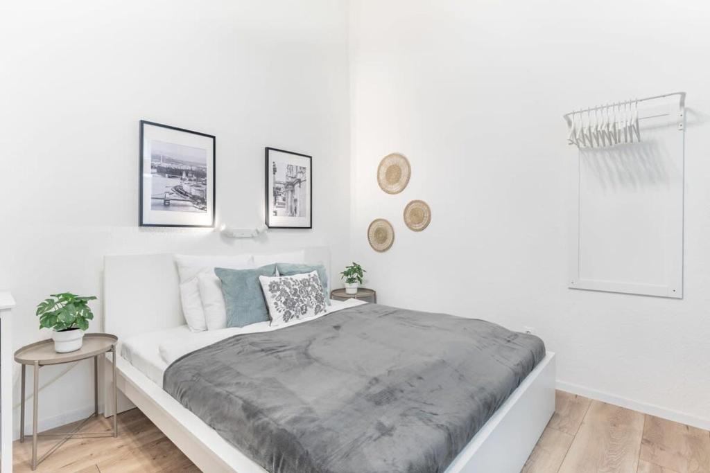 Ultra central modern home for 3 guests 1088 Budapest, Rákóczi út 19 kép - 1