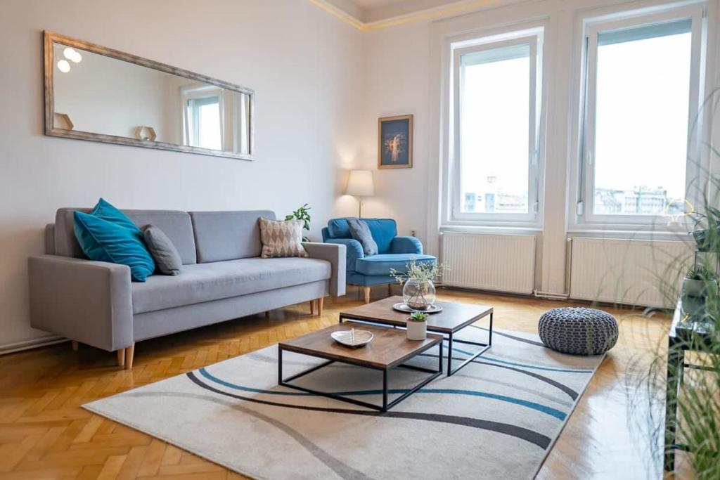 Chic central flat with river view 1093 Budapest, Közraktár utca 34 kép - 1