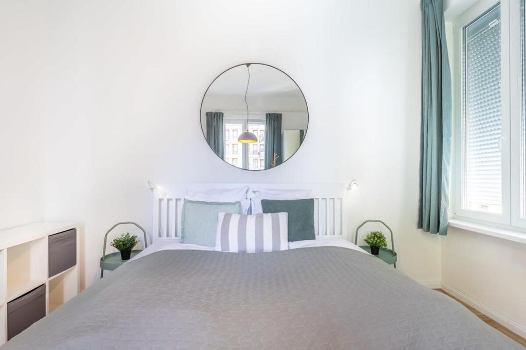 Posteľ alebo postele v izbe v ubytovaní Lovely & Cozy home with A C