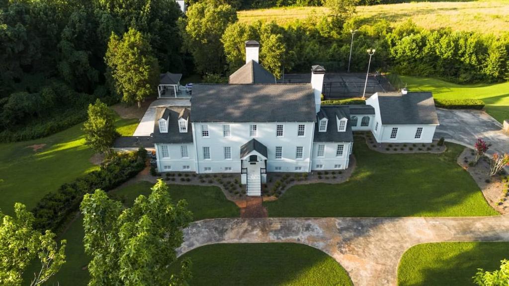 Private Resort Lake Lanier Paradise, Murrayville (updated prices 2024)