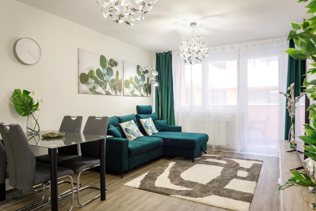 Sixties Elite Suite 4025 Debrecen, Hatvan utca 60/B kép - 1
